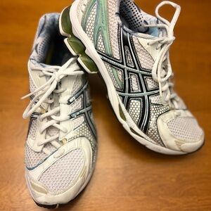 Asics White and Aqua Athletic Sneakers Womens size 9.5 US